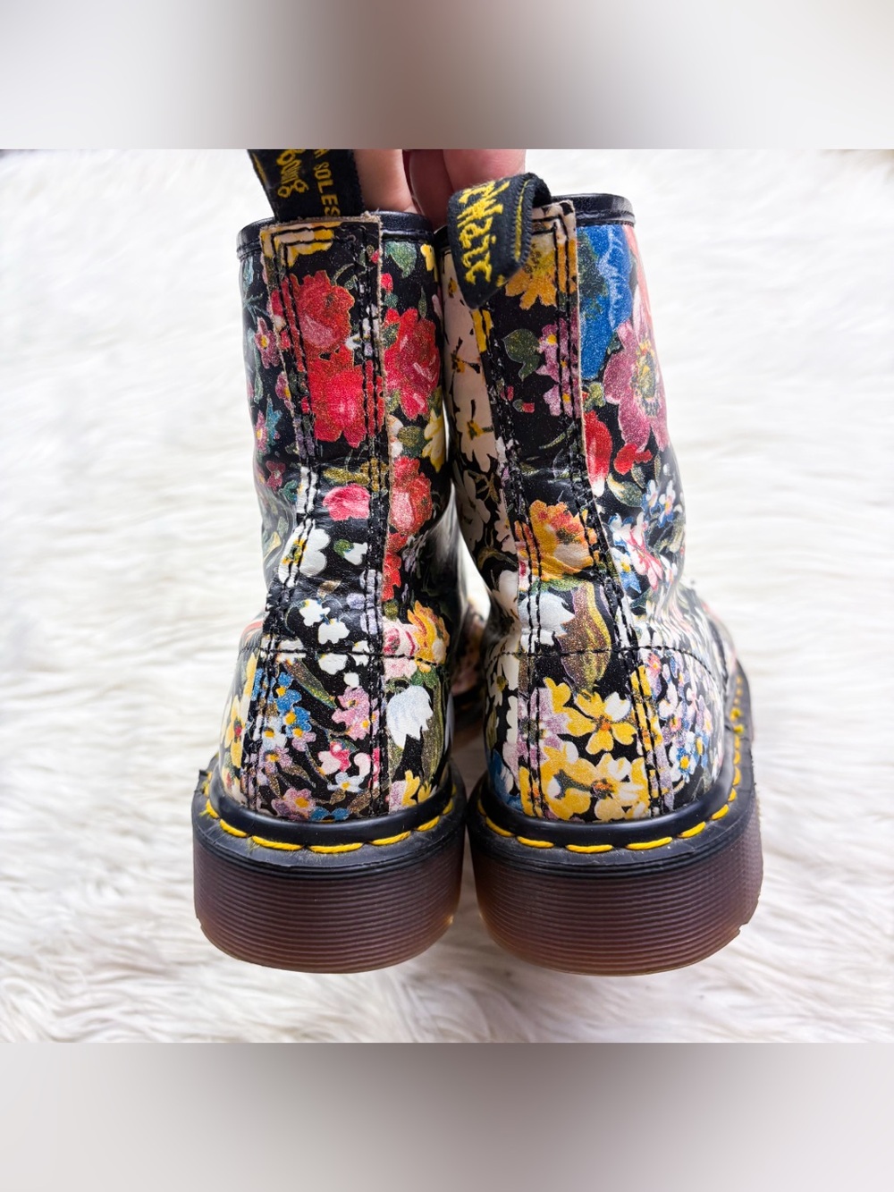 Dr. Martens Made in England 90s Sienna Miller Wanderlust Floral 1460 Pascal Boot - Picture 8 of 12